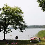 Landbahnhof Buschhof 2 Og Mit Gartensauna Daire Schwarz (Mecklenburgische Seenplatte)