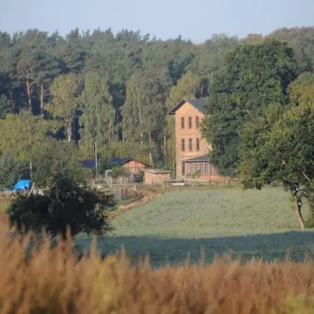 Apartment Landbahnhof Buschhof 2 Og Mit Gartensauna Schwarz (Mecklenburgische Seenplatte)