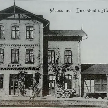Landbahnhof Buschhof 2 Og Mit Gartensauna Schwarz (Mecklenburgische Seenplatte)