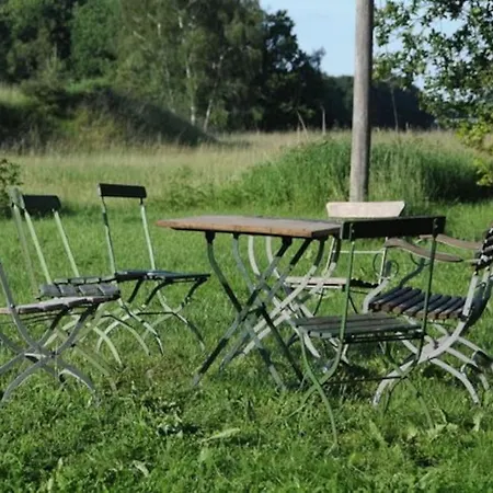 아파트 Landbahnhof Buschhof 2 Og Mit Gartensauna Schwarz (Mecklenburgische Seenplatte)