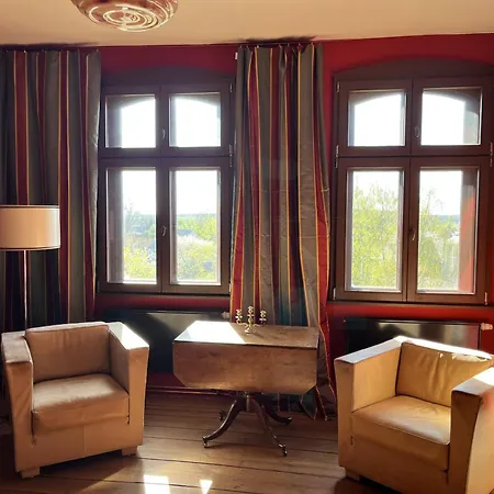 Landbahnhof Buschhof 2 Og Mit Gartensauna Apartment Schwarz (Mecklenburgische Seenplatte)