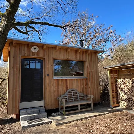 Landbahnhof Buschhof 2 Og Mit Gartensauna Schwarz (Mecklenburgische Seenplatte)